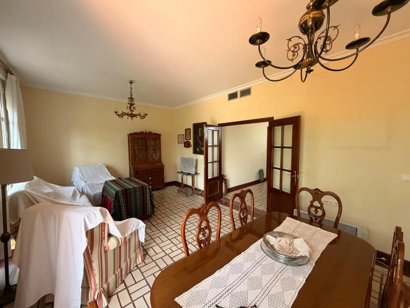 Comedor de Piso de alquiler en Sevilla con Aire acondicionado, Calefacción y Amueblado