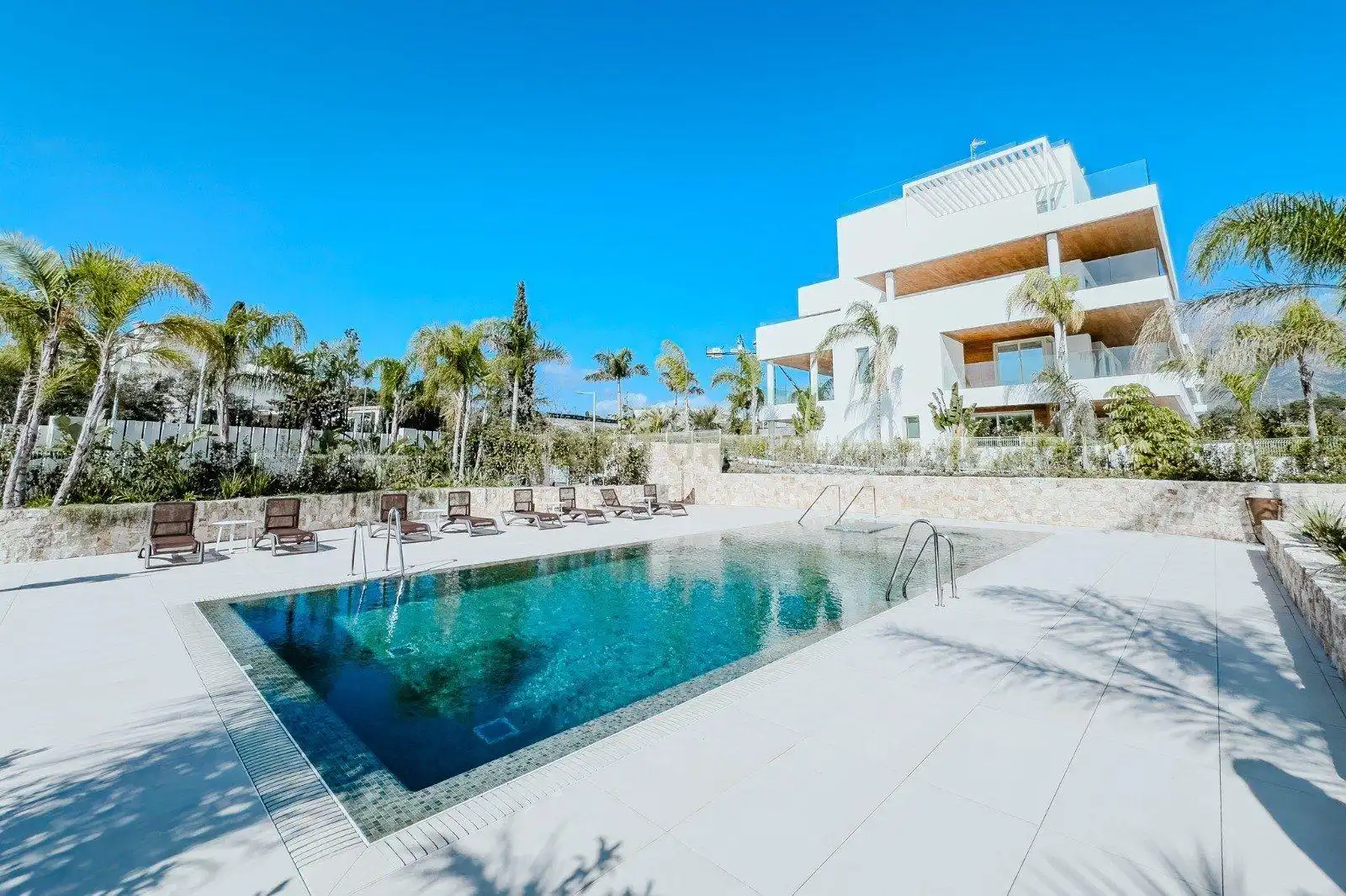 Pis amb piscina en venda a PL URP-NG-11BIS 1(P) CJT BENALUSMARBELLA (MÁLAGA) B1