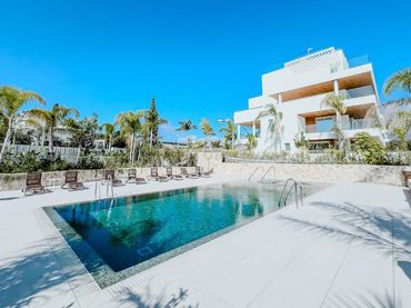 Pis amb piscina en venda a PL URP-NG-11BIS 1(P) CJT BENALUSMARBELLA (MÁLAGA) B1