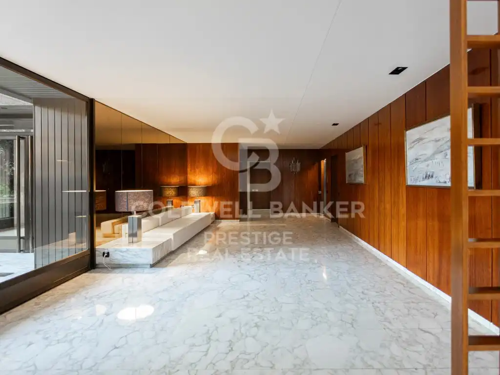 Vista exterior de Piso en venta en Barcelona con Jardín privado, Terraza y Piscina comunitaria