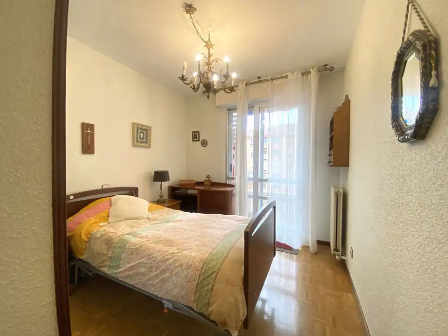 Dormitori de Pis en venda en Vitoria - Gasteiz amb Calefacció, Parquet i Terrassa