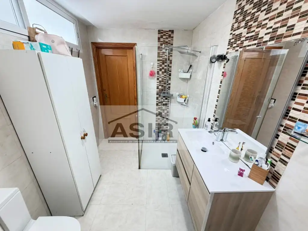 Bathroom of Houses for sale in Alzira  with Terrace