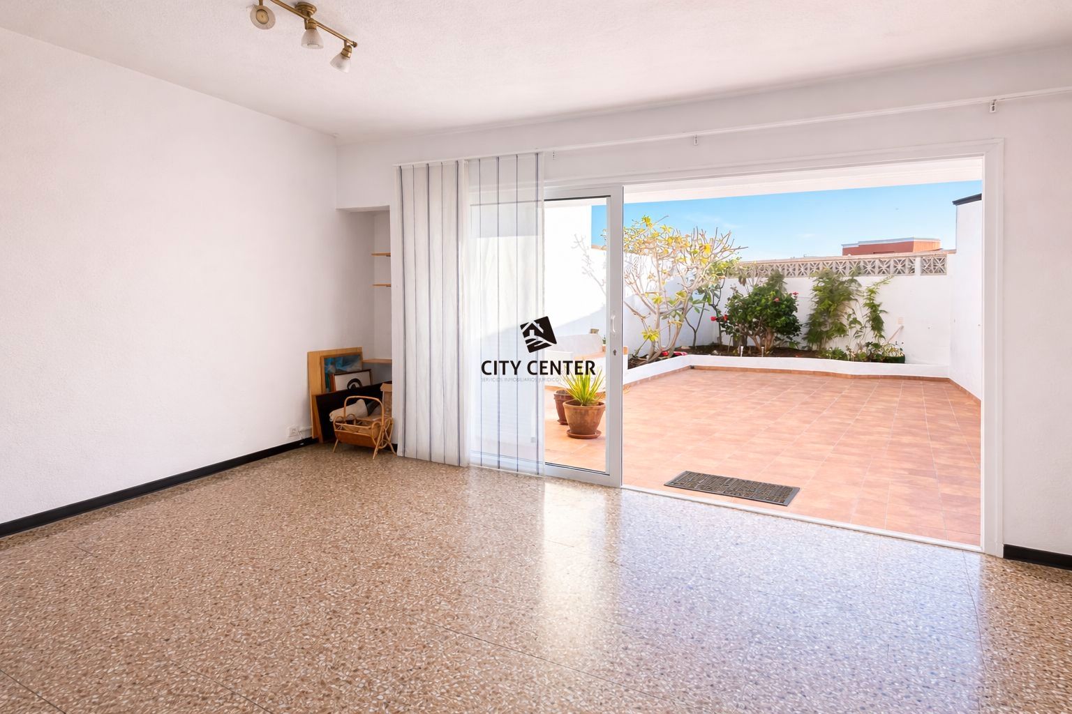 Vista exterior de Casa adosada en venta en Granadilla de Abona con Terraza y Amueblado