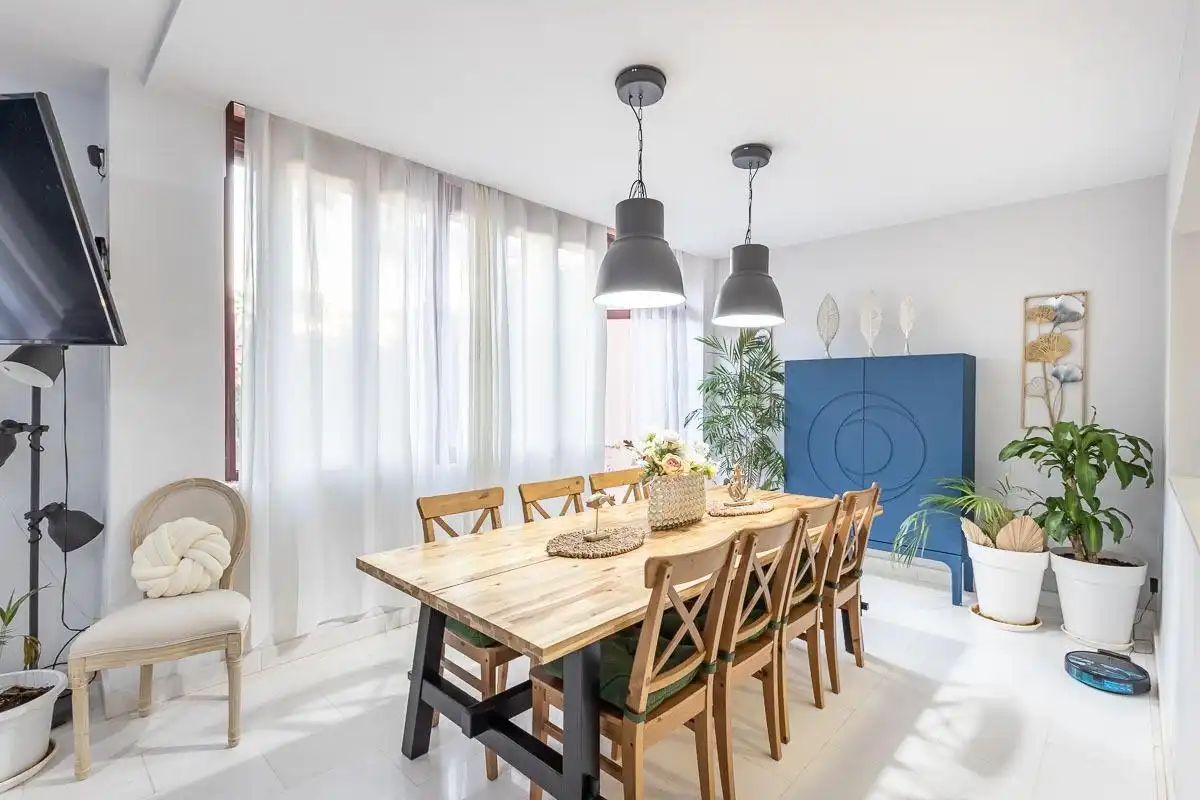 Comedor de Casa adosada en venta en Motril con Terraza, Balcón y Piscina comunitaria