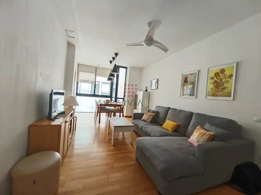 Wohnzimmer von Dachboden zum Verkauf in Barcelona mit Balkon