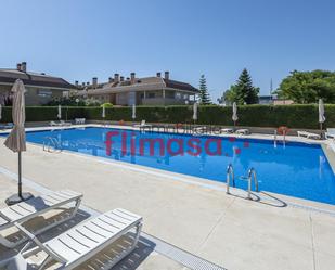 Swimming pool of Duplex for sale in Villaviciosa de Odón  with Air Conditioner and Terrace