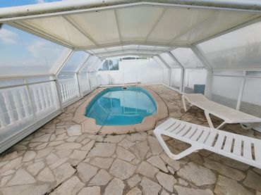 Villa con balcone in vendita a Palafolls