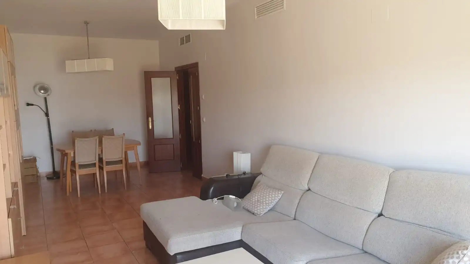 Wohnzimmer von Wohnung zum Verkauf in Utrera