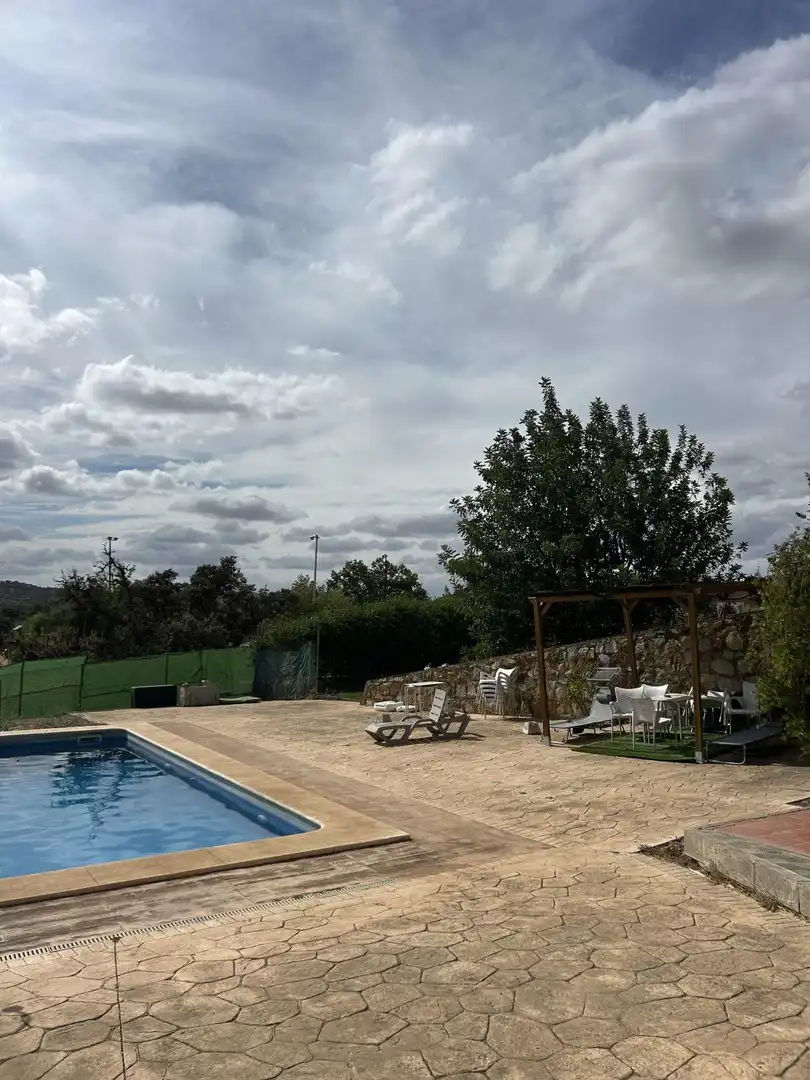 Piscina de Estudio de alquiler en El Garrobo, Sevilla