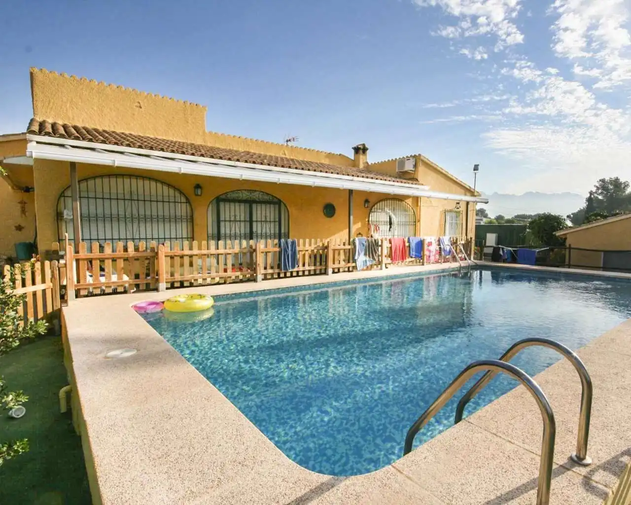 Swimming pool of Houses for sale in L'Alfàs del Pi  with Air Conditioner, Private garden and Terrace