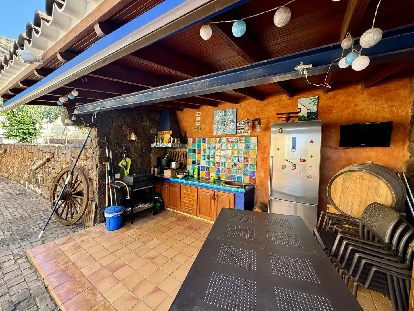 Cuina de Casa o xalet en venda en El Sauzal amb Aire condicionat, Jardí privat i Terrassa