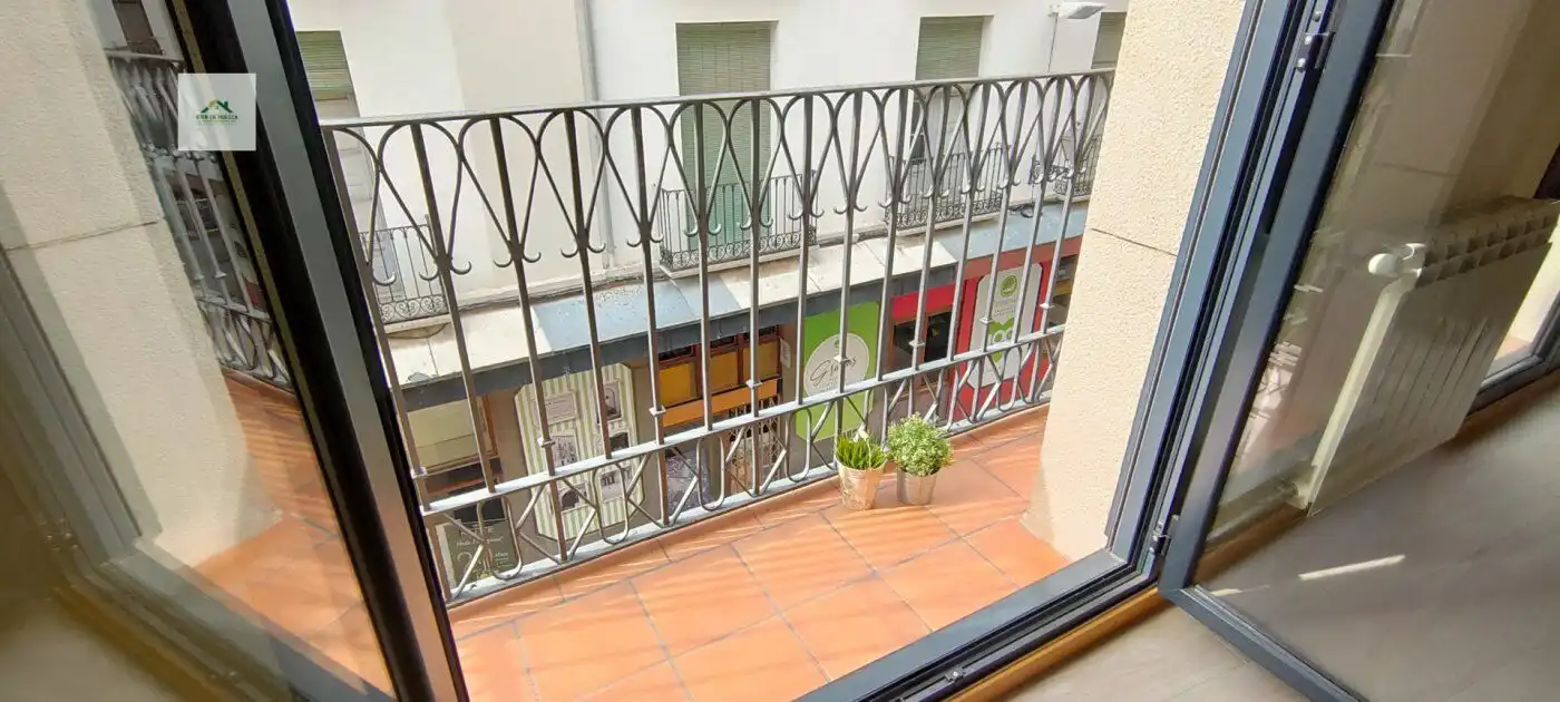 Terraza de Piso de alquiler en Huesca con Calefacción, Terraza y Amueblado