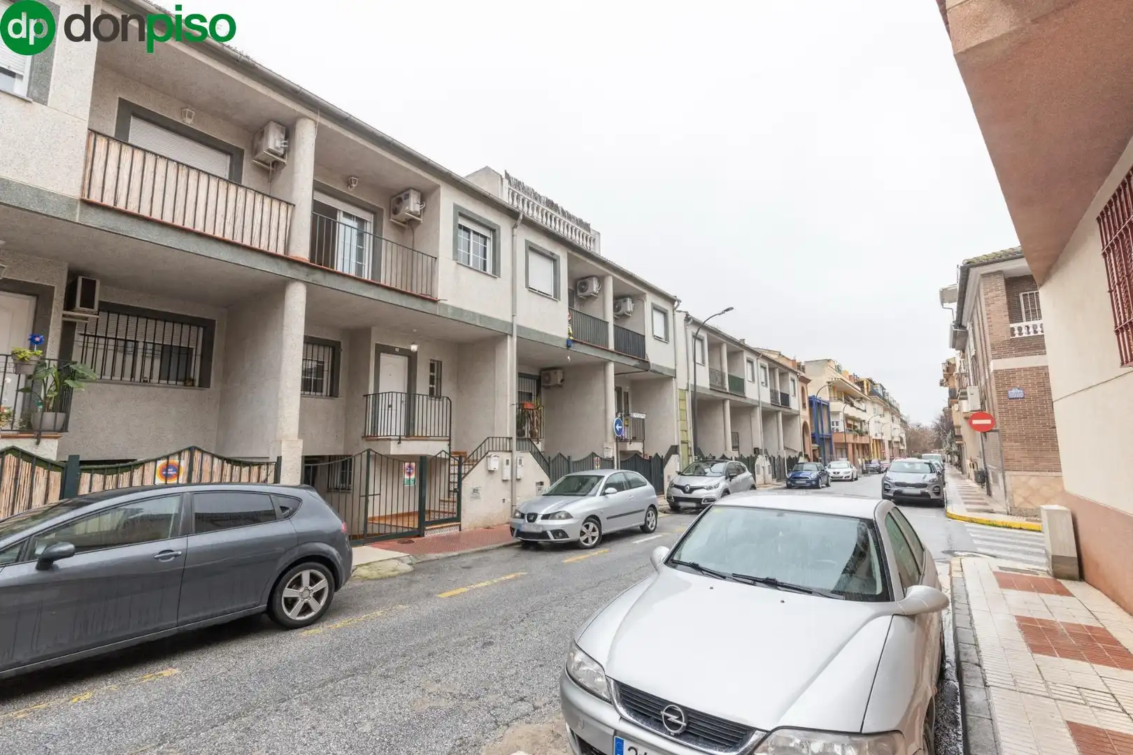 Reihenhaus mit Garten zum Verkauf in Calle de Joaquim Blume 46, imagen 31
