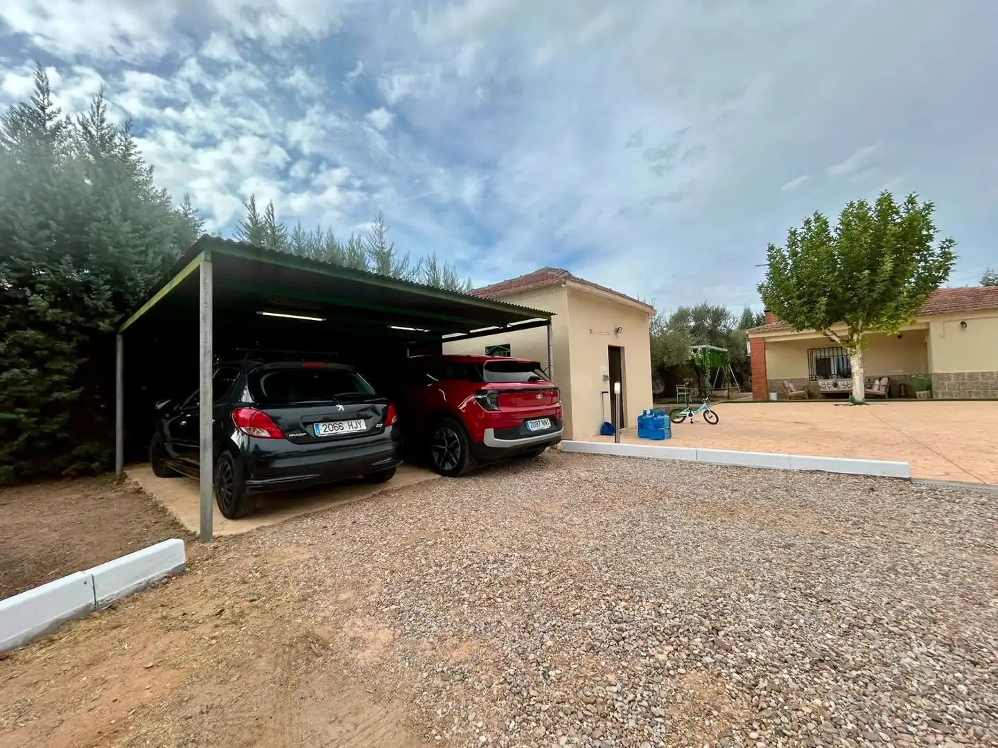 Aparcament de Casa o xalet en venda en Talavera de la Reina amb Aire condicionat, Calefacció i Jardí privat