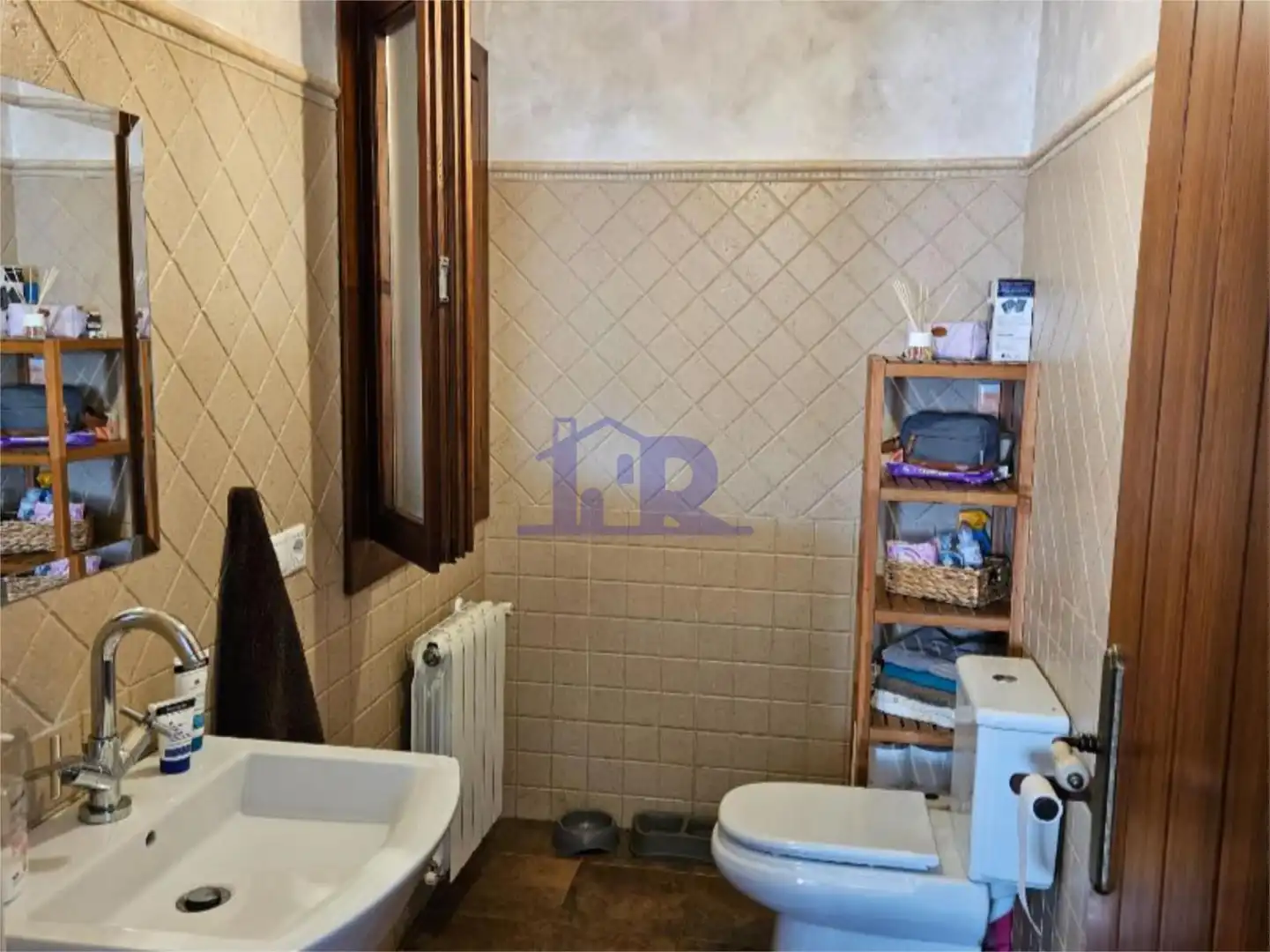 Bany de Casa o xalet en venda en Valdemeca amb Calefacció, Jardí privat i Parquet