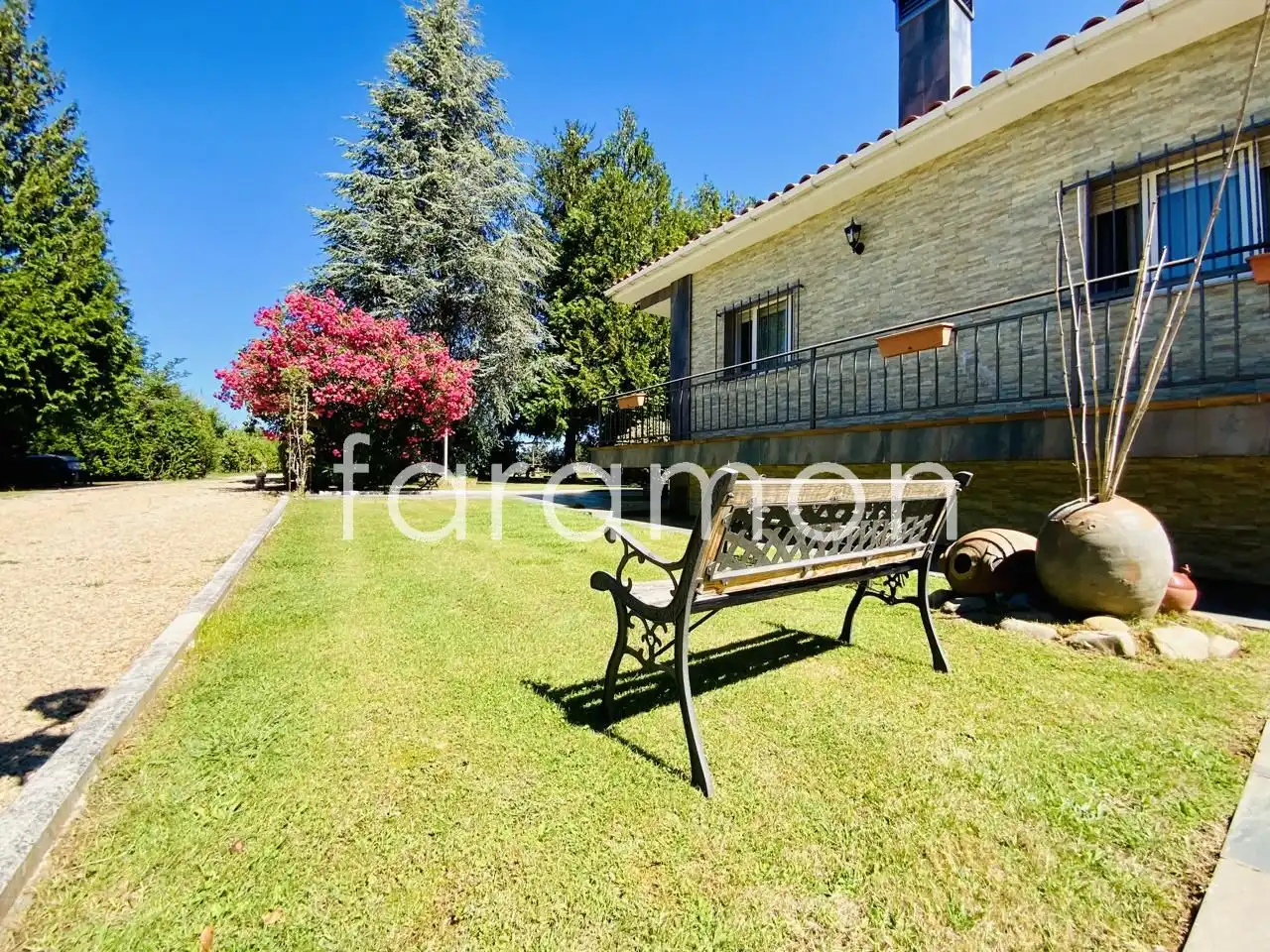 Jardín de Casa o chalet en venta en Carracedelo con Calefacción, Jardín privado y Terraza