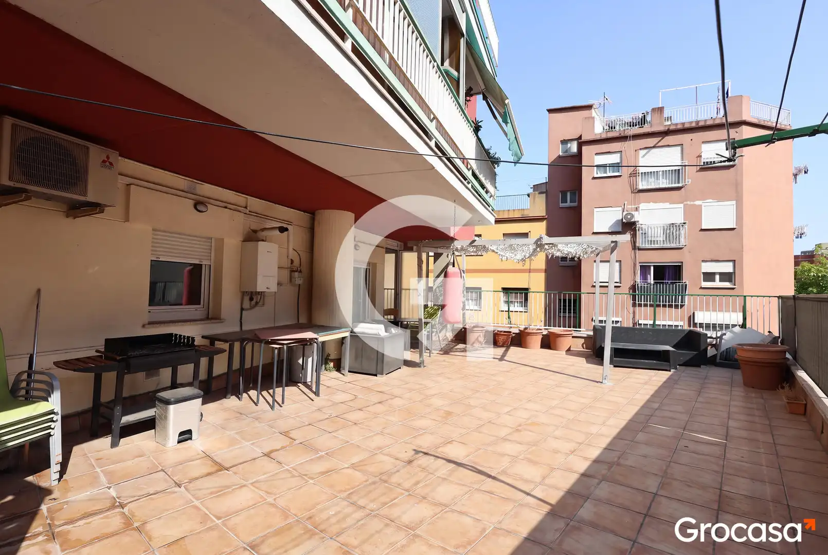 Terrassa de Pis en venda en L'Hospitalet de Llobregat amb Aire condicionat, Calefacció i Terrassa