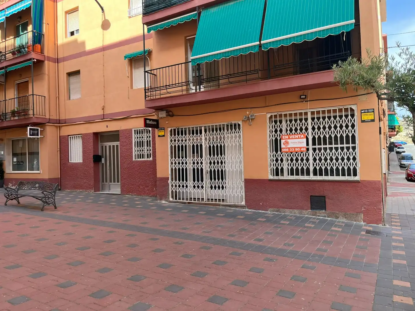 Vista exterior de Local en venda en Jijona / Xixona