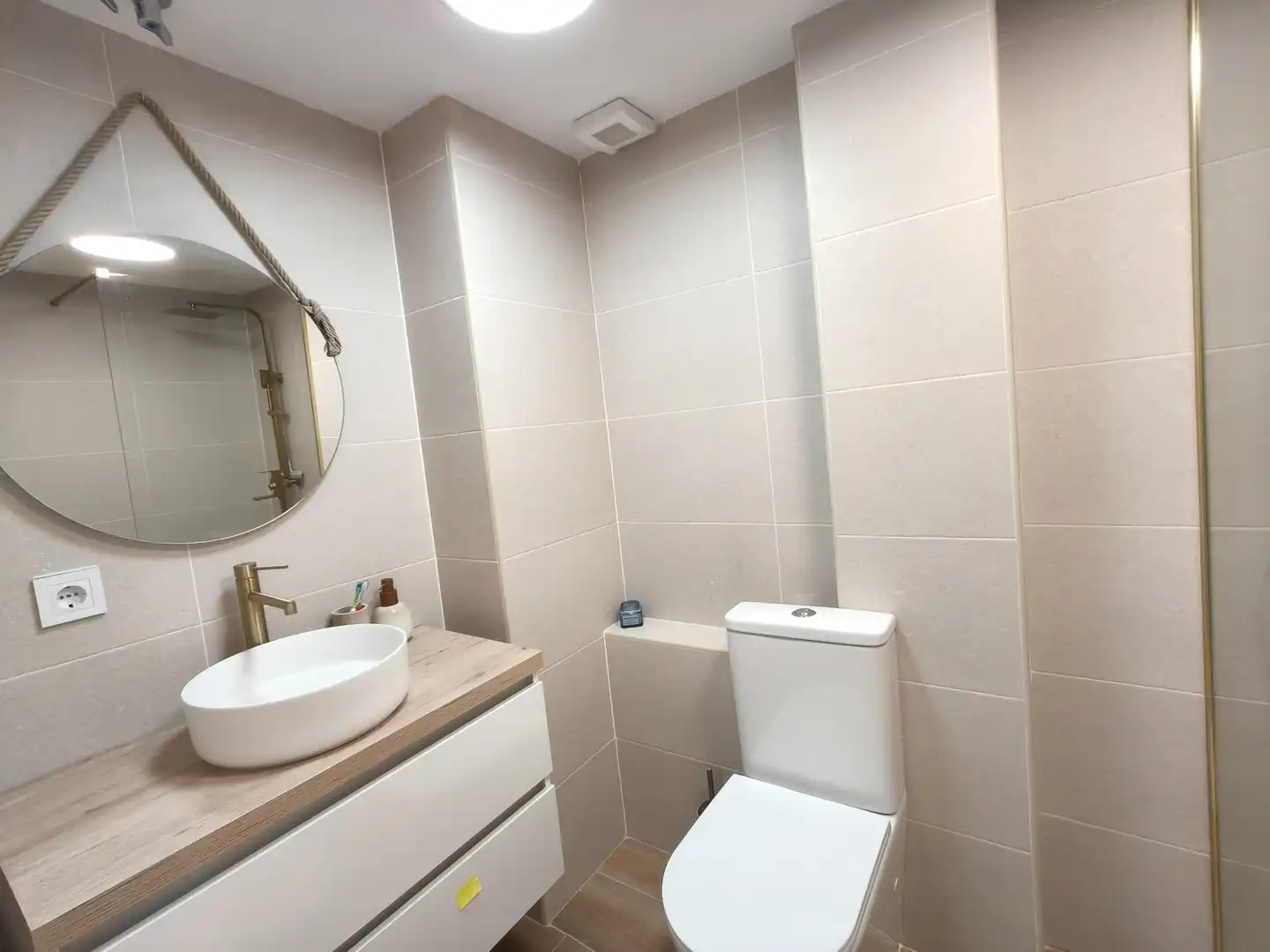 Bathroom of Flat for sale in Alborache  with Balcony