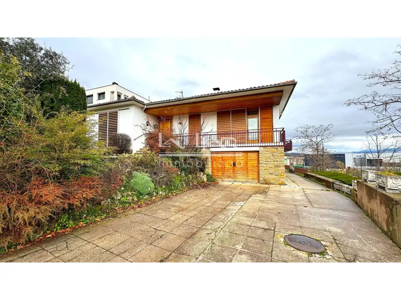 Vista exterior de Casa o xalet en venda en Vic amb Calefacció, Jardí privat i Parquet