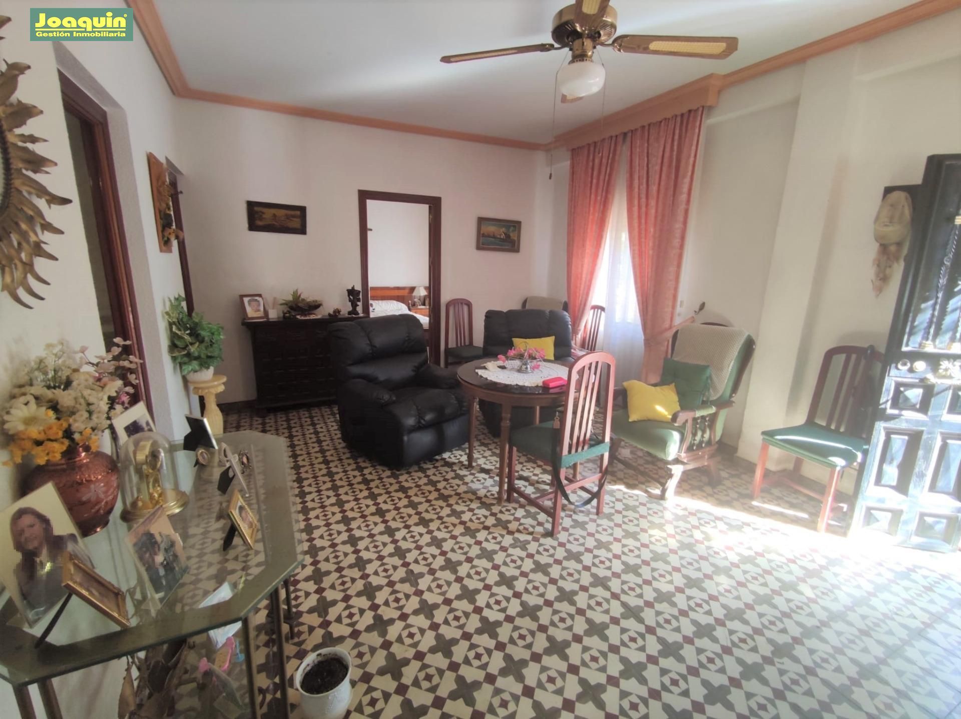 Sala d'estar de Casa o xalet en venda en  Córdoba Capital amb Traster