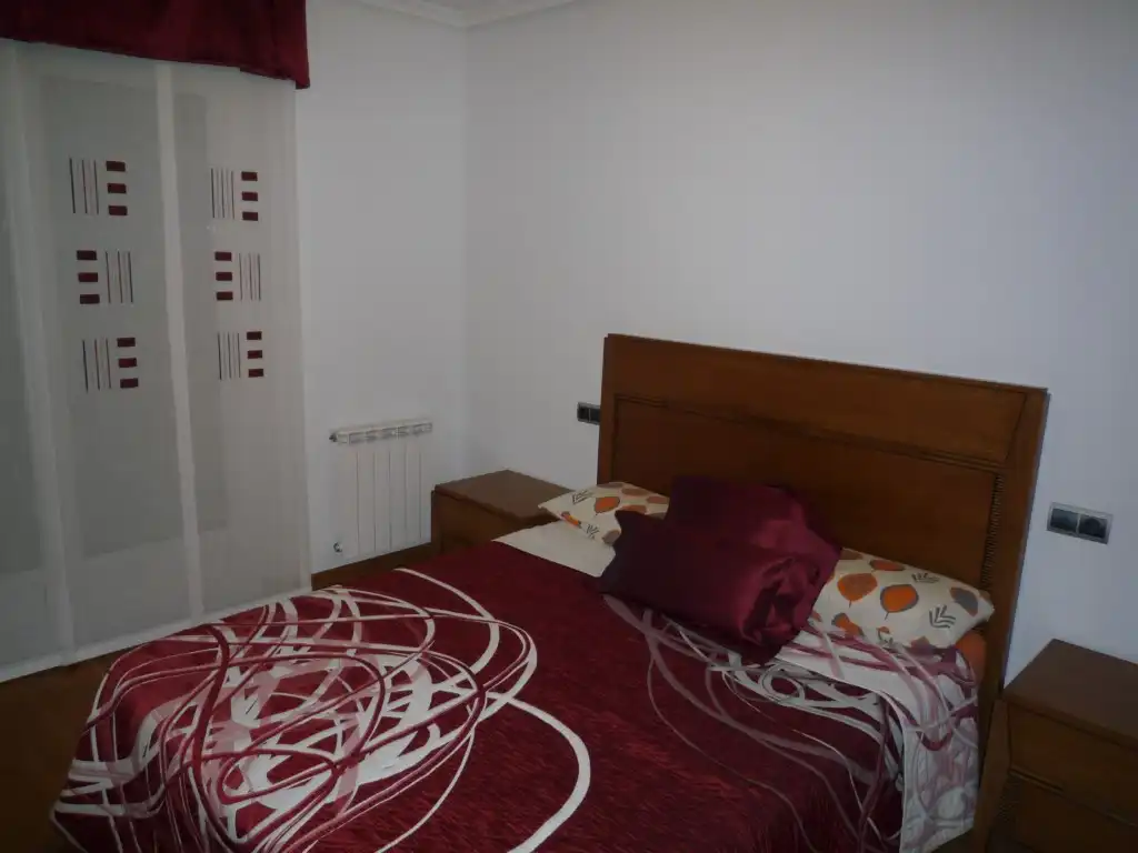 Habitación de Casa adosada en venta en Carracedelo