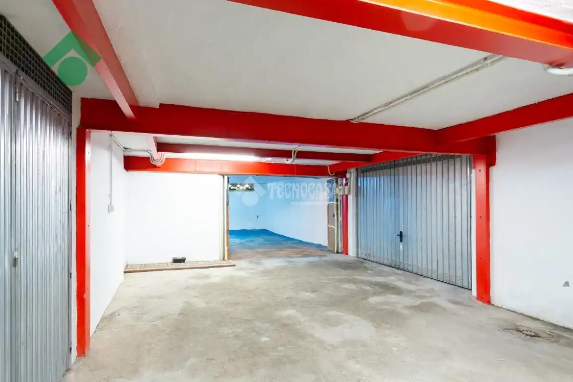 Parkplatz von Garage zum Verkauf in Nerja