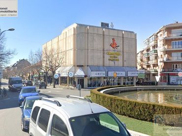 Local commercial à vendre à Villalba Estación