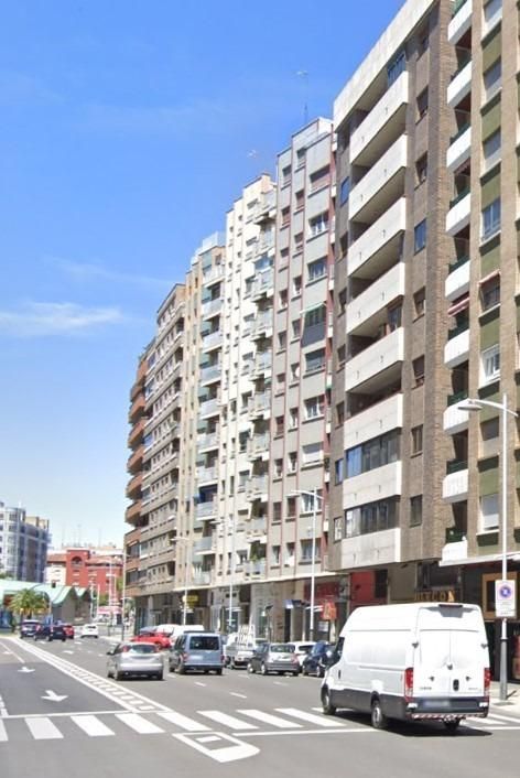 Exterior view of Flat to rent in  Zaragoza Capital  with Terrace and Balcony