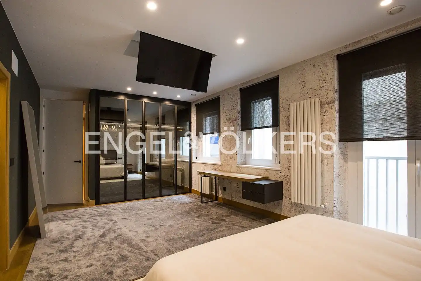 Habitación de Piso de alquiler en Bilbao  con Calefacción, Amueblado y Balcón