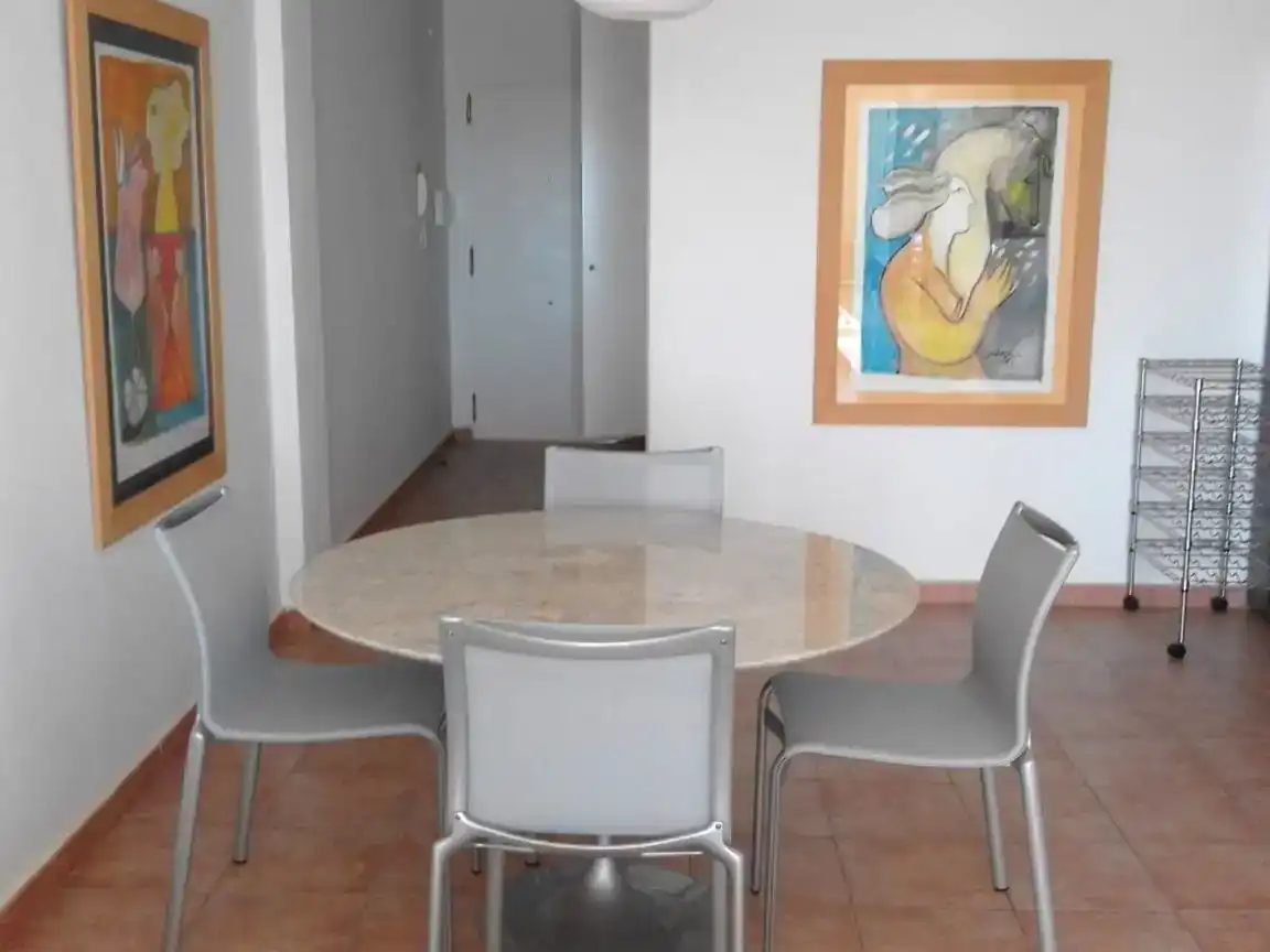 Menjador de Apartament de lloguer en Mojácar amb Aire condicionat i Piscina