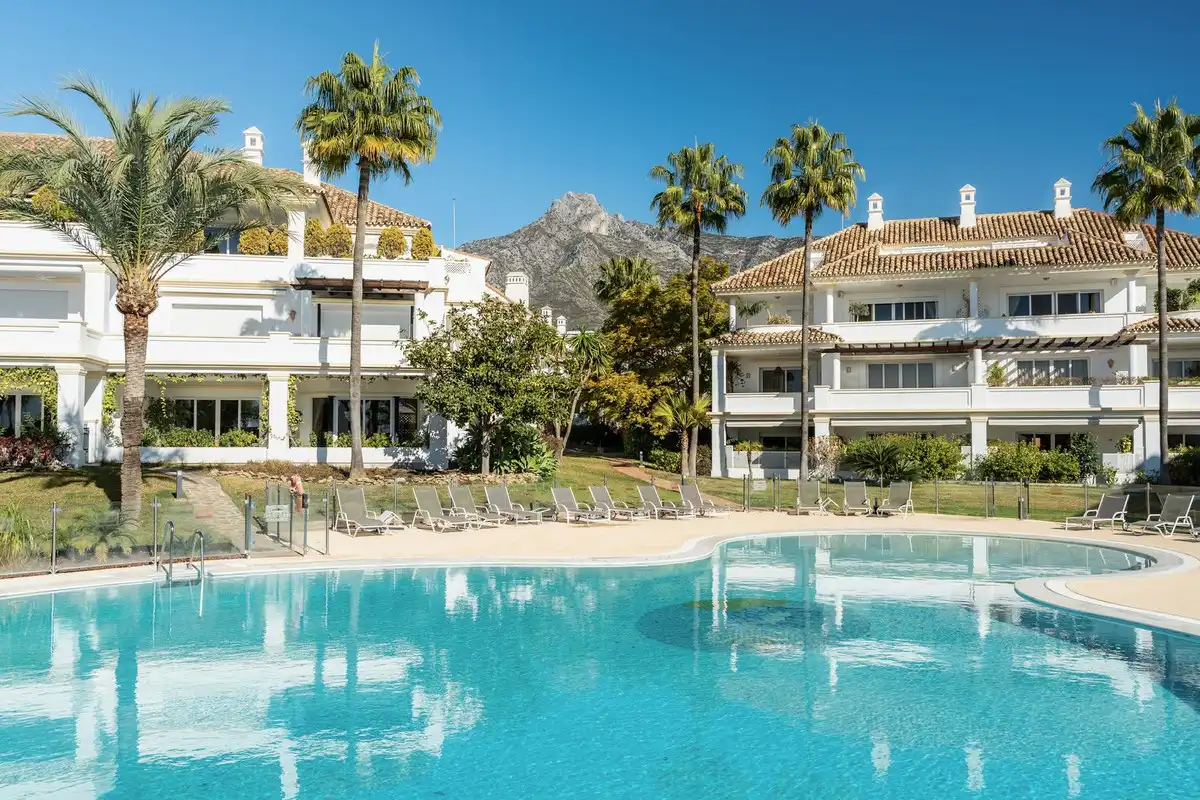 Vista exterior de Apartamento en venta en Milla de Oro