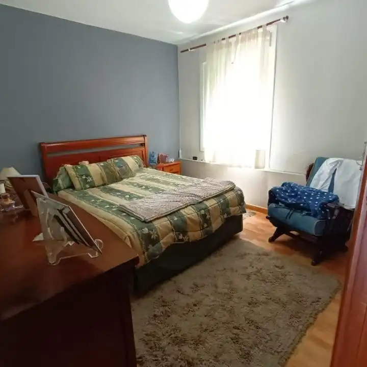 Habitación de Casa o chalet en venta en Vigo  con Calefacción, Jardín privado y Terraza