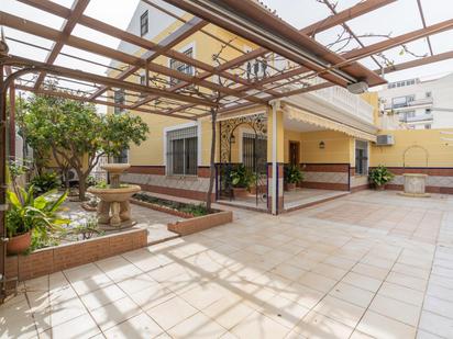 Vista exterior de Casa adosada en venda en Fuengirola amb Terrassa, Piscina i Balcó