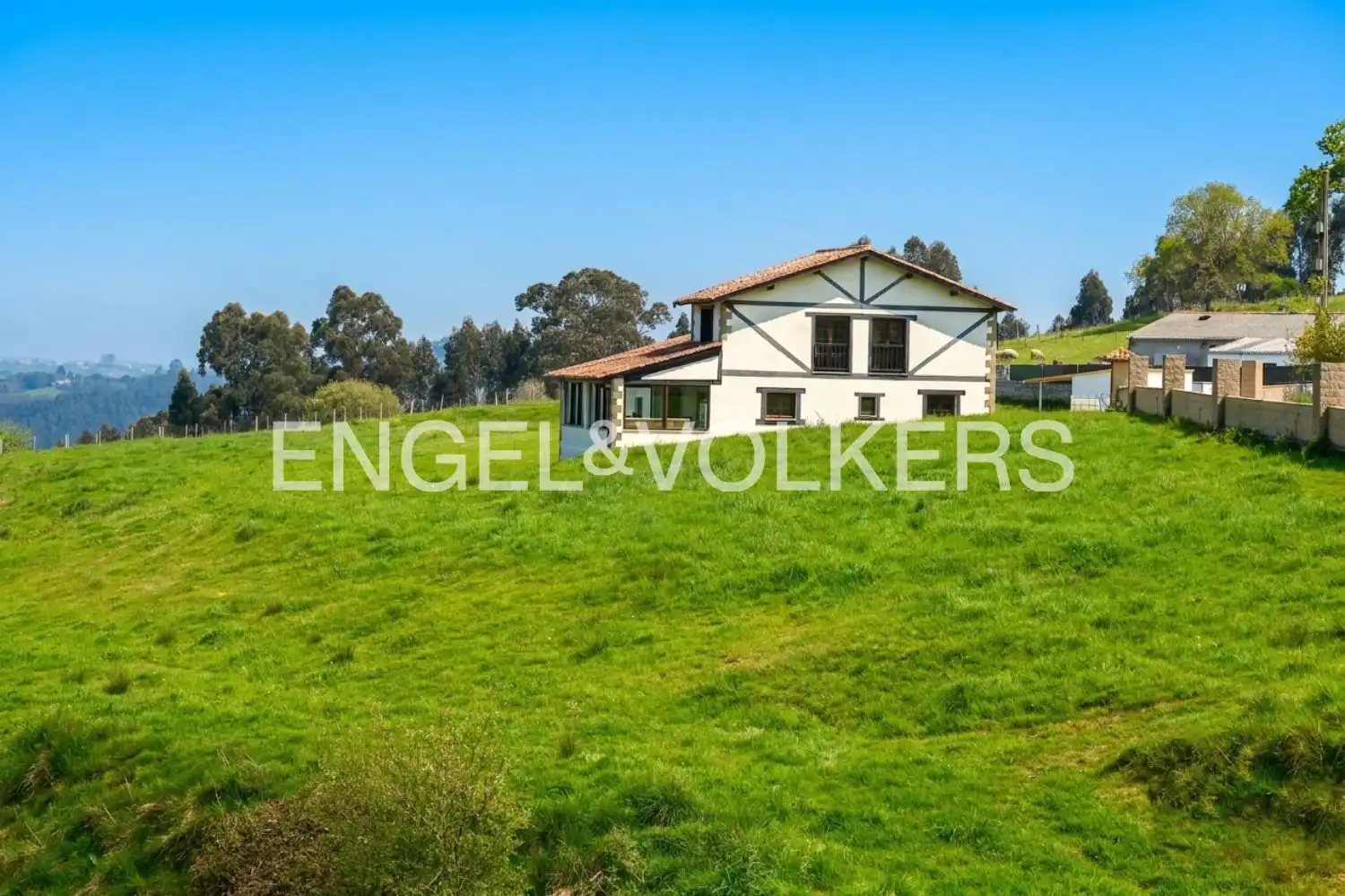 Außenansicht von Country house zum Verkauf in San Vicente de la Barquera mit Heizung und Privatgarten
