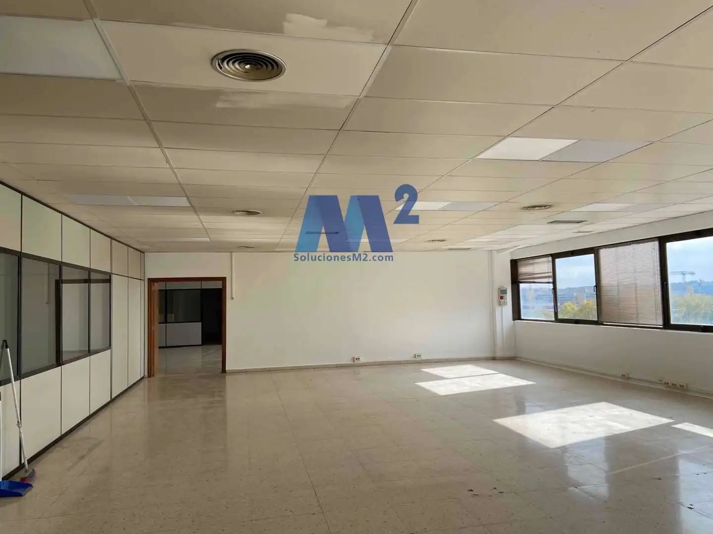 Fabrikhallen zur Miete in Alcobendas