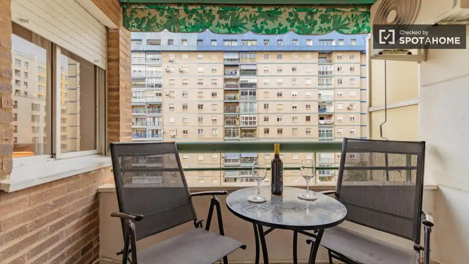 Appartamento con terrazza in affitto a Algirós, imagen 9