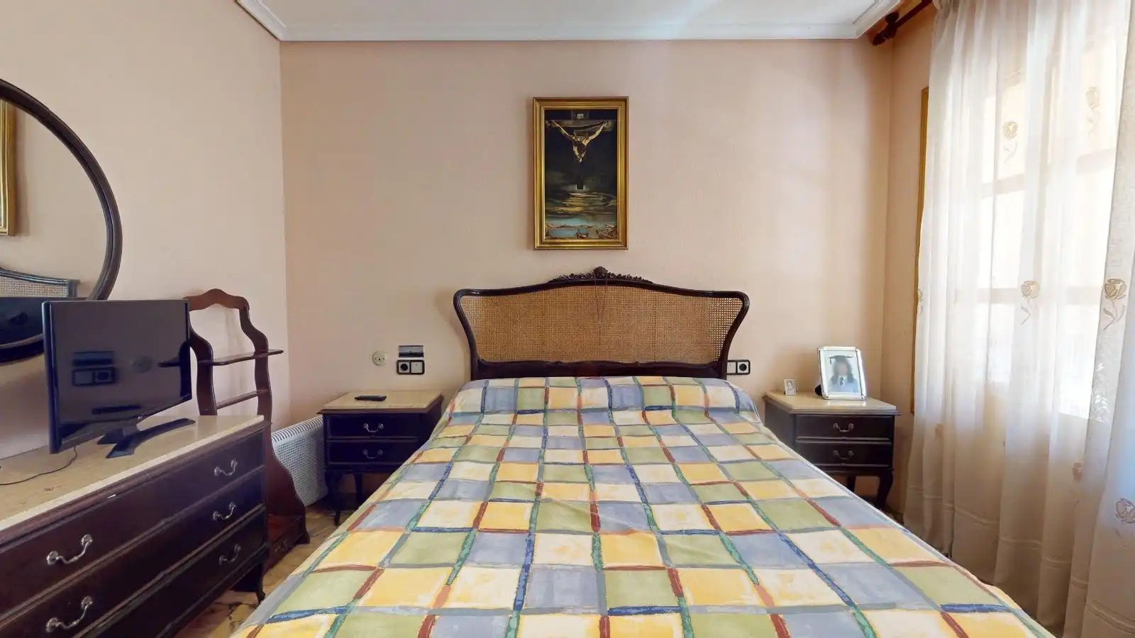 Dormitori de Casa o xalet en venda en Córdoba amb Jardí privat, Terrassa i Traster