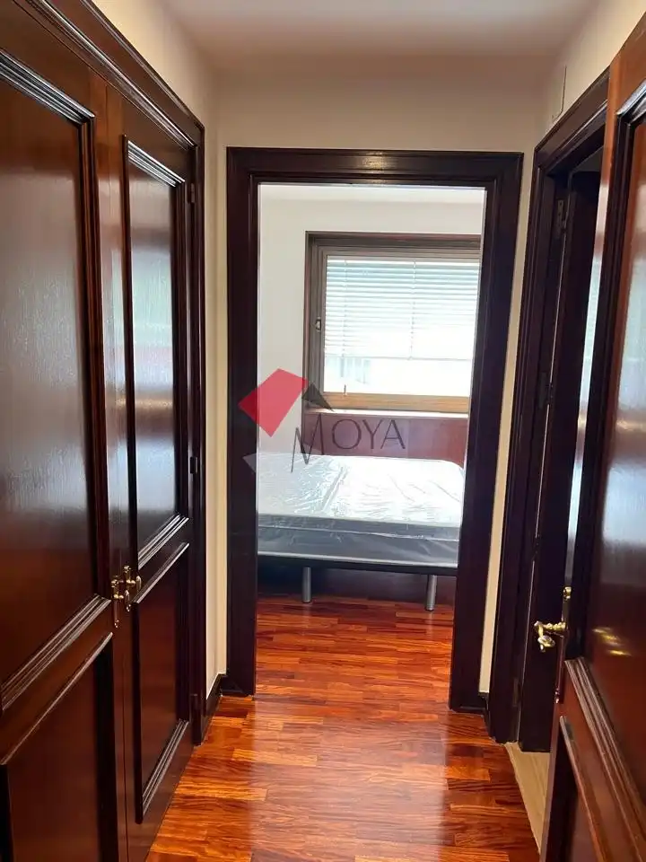 Bedroom of Apartments for rent in Vigo   with Heating and Furnished