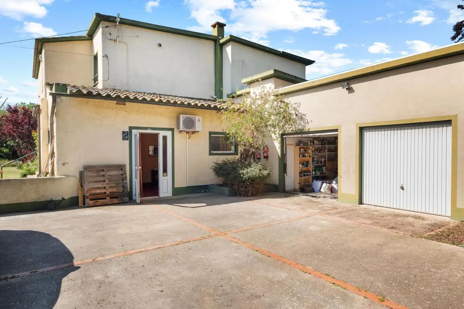 Vista exterior de Casa o chalet en venta en Sant Pere Pescador con Aire acondicionado, Calefacción y Jardín privado