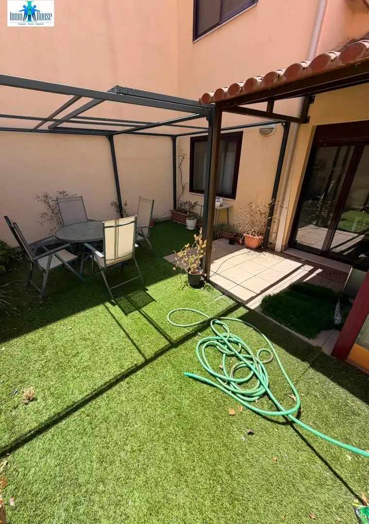 Detached homes for rent in Imaginalia - Llanos del Águila