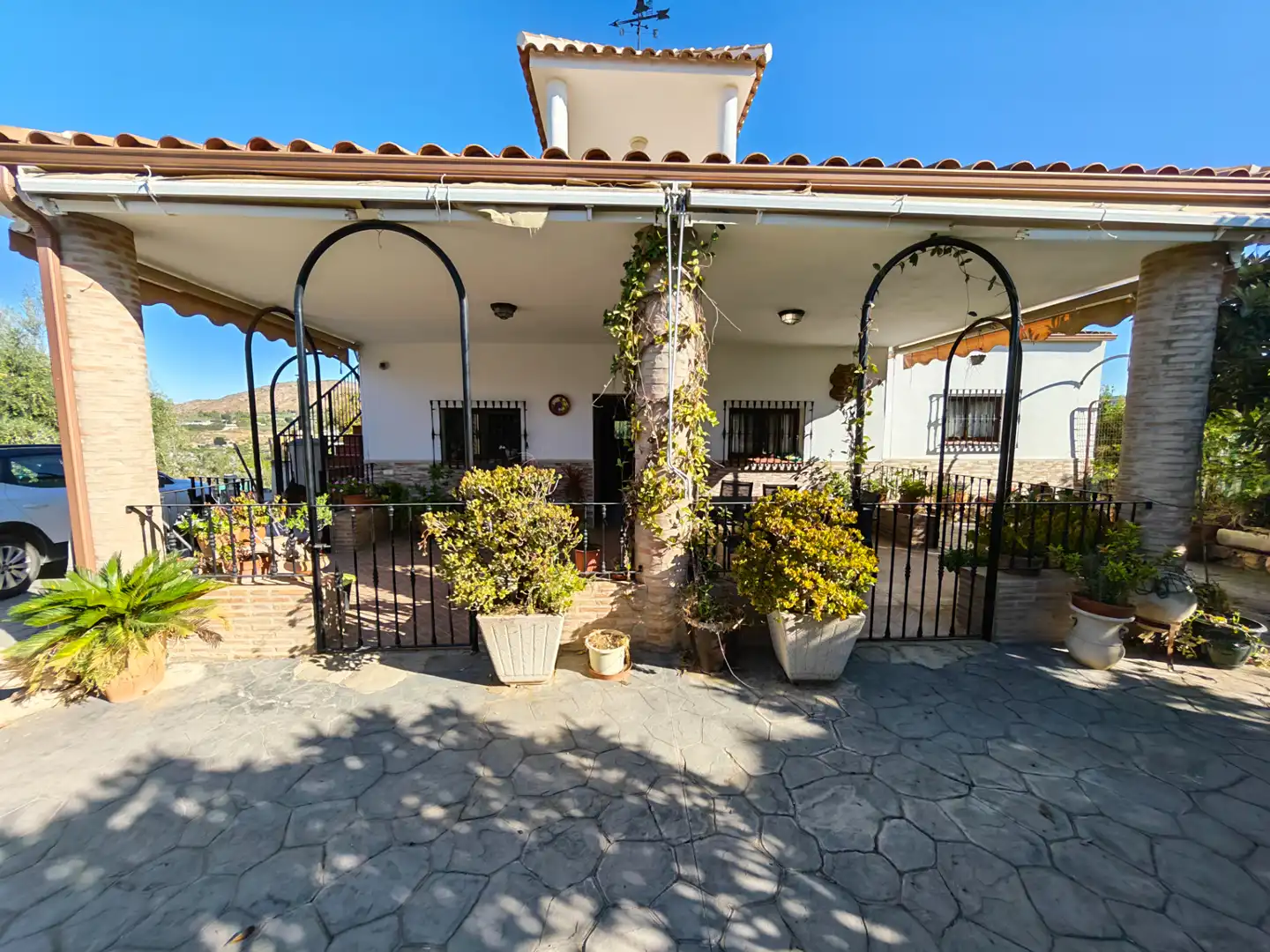 Casa rústica amb jardí en venda a Alquería - Torrealquería