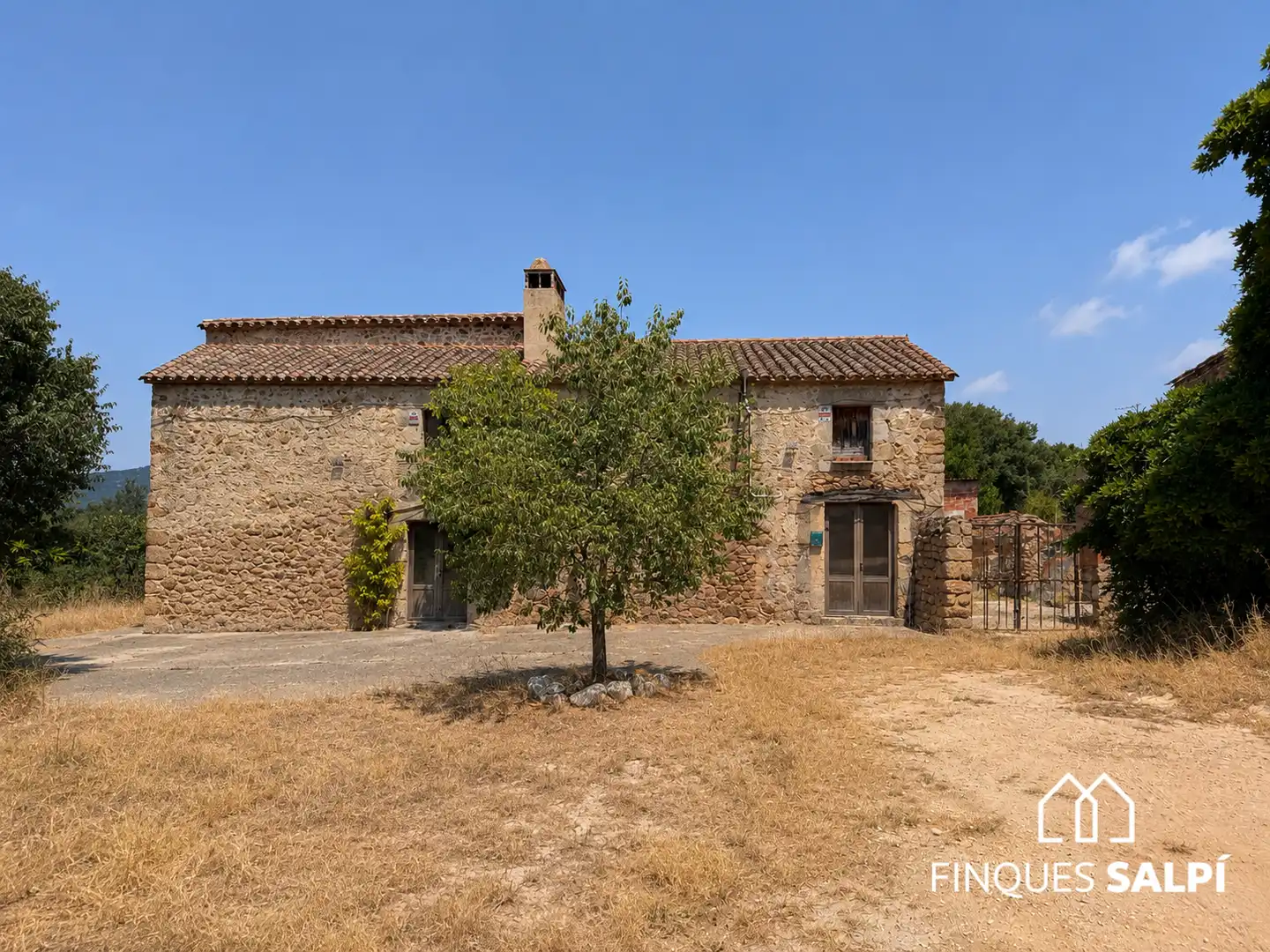 Vista exterior de Finca rústica en venda en Santa Cristina d'Aro amb Jardí privat
