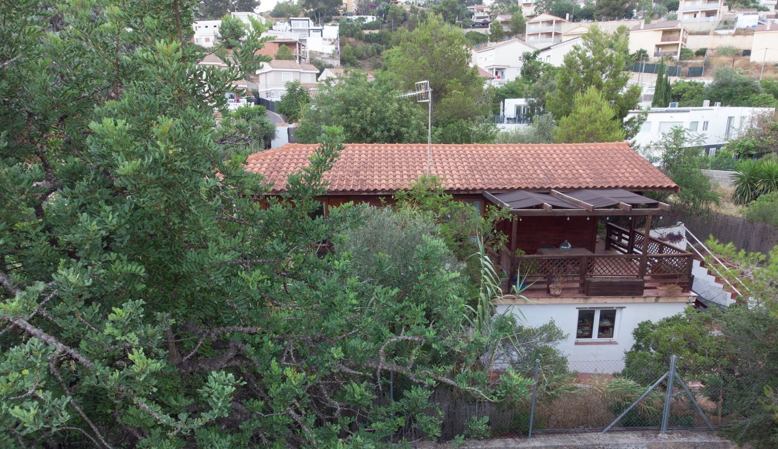 Vista exterior de Casa o xalet en venda en Torrent amb Aire condicionat, Calefacció i Jardí privat