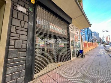 Local comercial en alquiler en Calle González Abarca