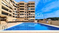 Swimming pool of Flat for sale in Canet d'En Berenguer  with Air Conditioner, Heating and Terrace