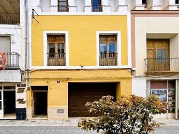 Xalet amb balcó en venda a Benigànim