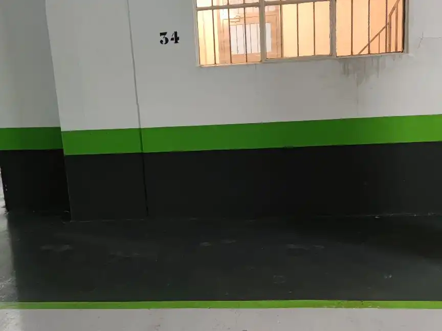 Aparcament de Garatge de lloguer en Zaragoza