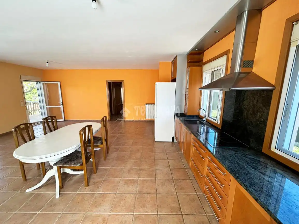 Cocina de Casa o chalet en venta en Osera de Ebro con Calefacción y Jardín privado