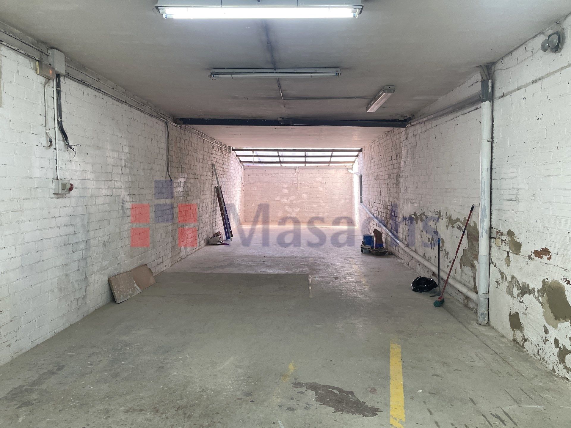 Nau industrial de lloguer en Terrassa